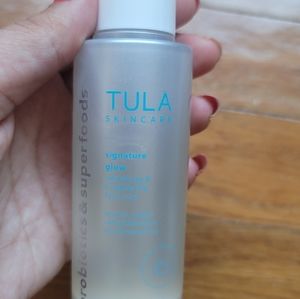 Tula skincare Signature Glow Refreshing & Brightening Face Mist